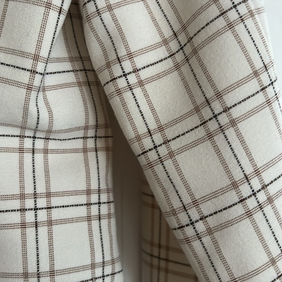 Tommy Hilfiger blazer natural colored plaid blazer size 10 no tags, but new - Picture 6 of 6